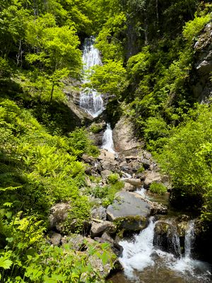 Karasawa Falls