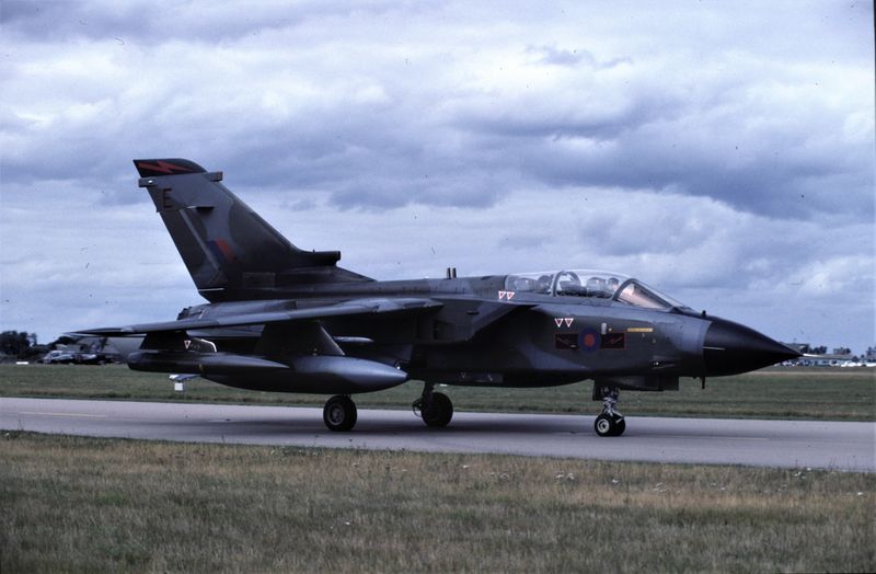 617 Sqn ZA614 E 15-09-1990.jpg