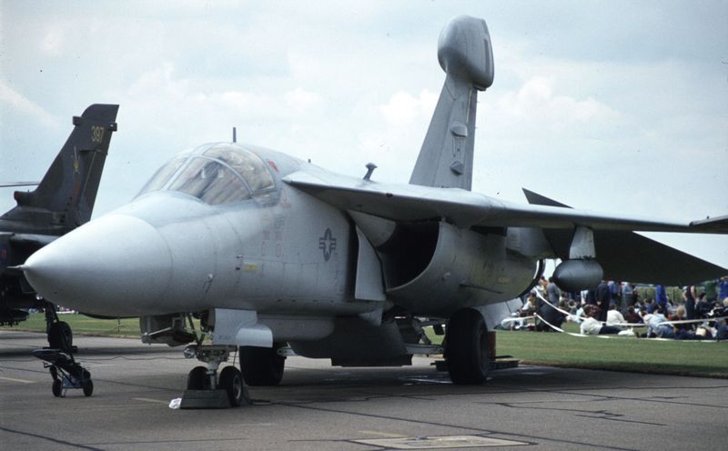 USAF EF-111A 66-0056 UH 20 TFW 1984a.jpg