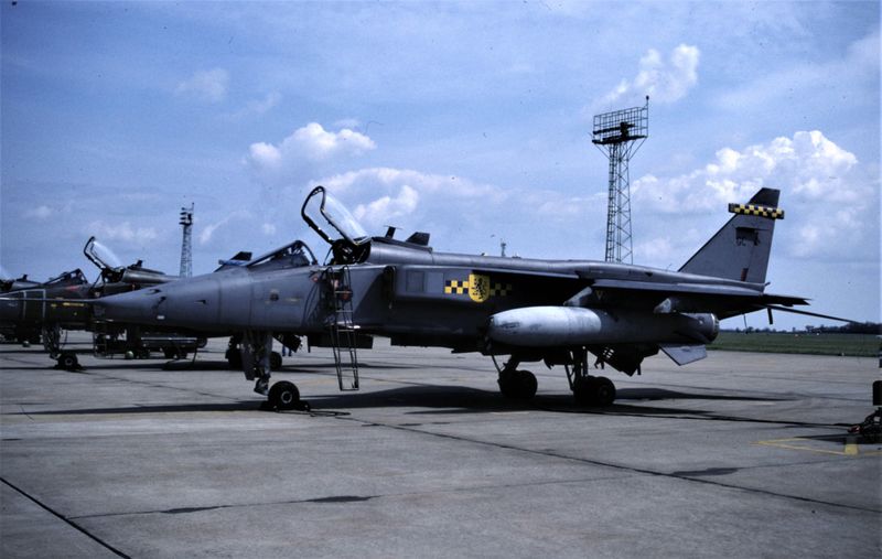 RAF Jaguar GR1 XZ362 GC 54 Sqn.jpg