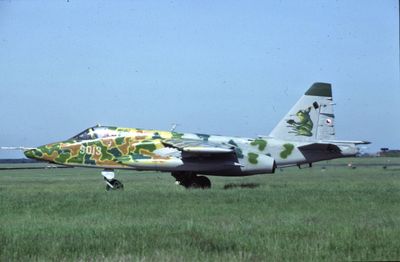 SU-25 9013 12-06-1992.jpg