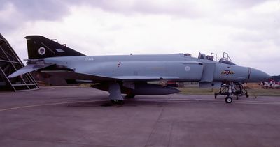 RAF F-4J ZE354 74 Sqna.jpg
