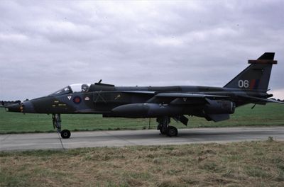 RAF Jaguar GR1 XX117 06 226 OCU.jpg