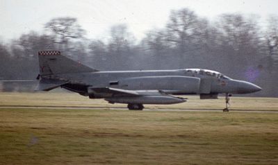 RAF Phantom FGR2 XT901 Y 56 Sqn.jpg