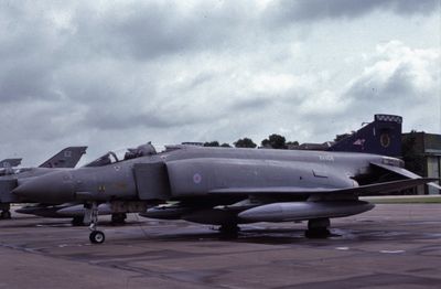 RAF Phantom FGR2 XV404 I 19 Sqn.jpg