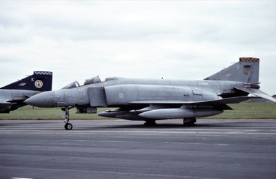 RAF Phantom FGR2 XV488 O 92 Sqn.jpg