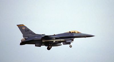 USAF F-16C 91-360 SW 20 FWa.jpg
