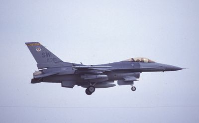 USAF F-16C 91-361 SW 20 FWb.jpg