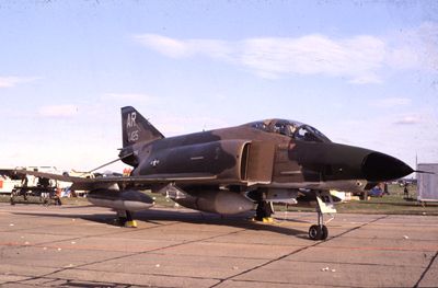 USAF RF-4C 60425 AR 10 TRW b.jpg