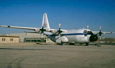 EDW 1997 NC130B NASA 707.jpg