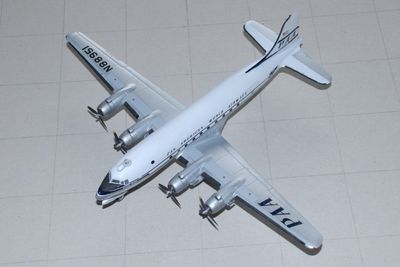 Douglas DC-4 (1/144)