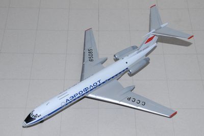 Tupolev Tu-134A (1/144)