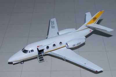 Dassault Falcon 10