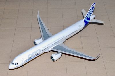 Airbus A321 neo (1/144)