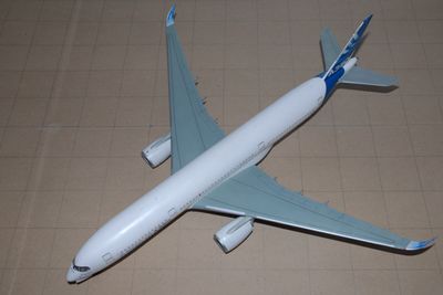 Airbus A350-900 (1/144)