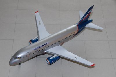 Sukhoi S-100 Superjet (1/144)