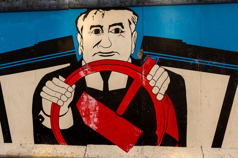 Gorbachov at the wheel