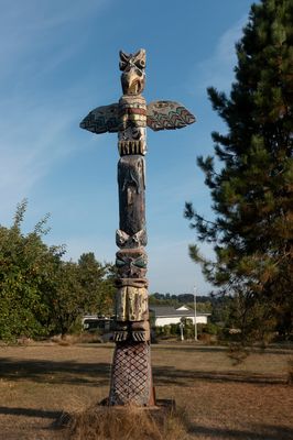 Totem pole along the road