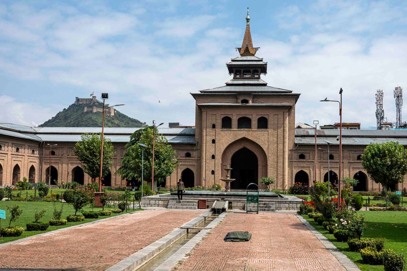 Srinagar - The Jamia Masjid 