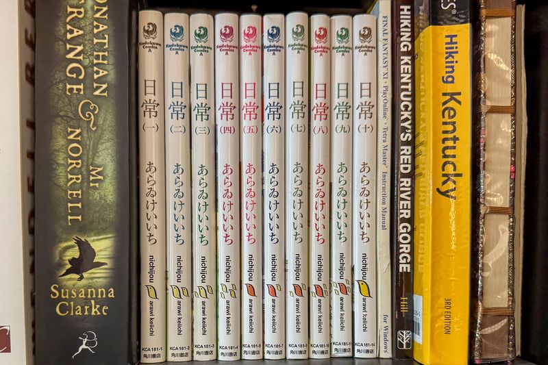 Bookshelf.jpg
