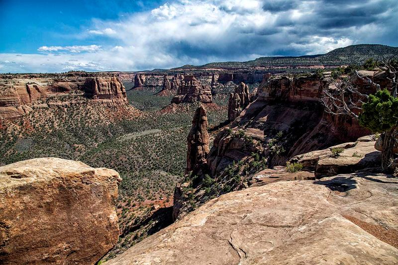 Window Rock Trail.jpg
