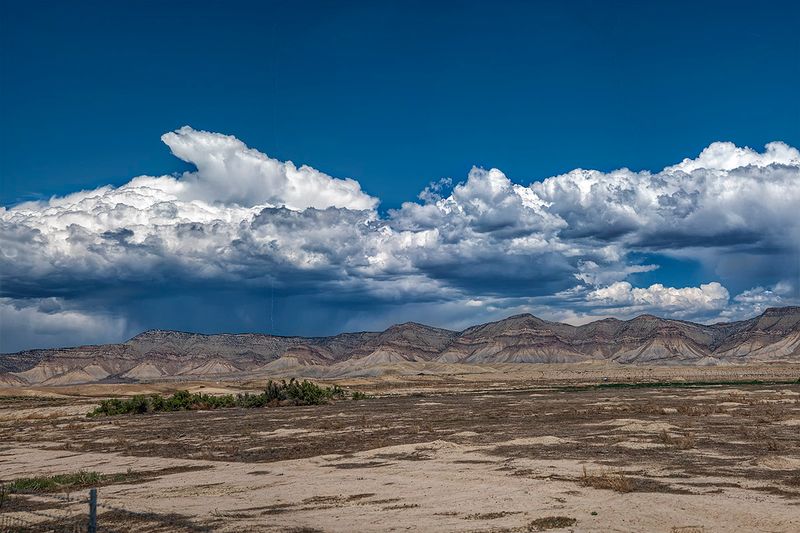 Bookcliffs pano.jpg