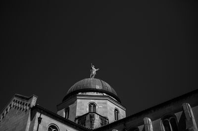 L7000859.jpg