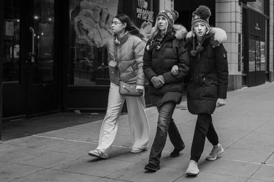 L7004796.jpg