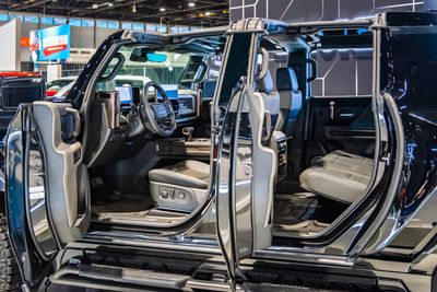 GMC 2023 Hummer EV