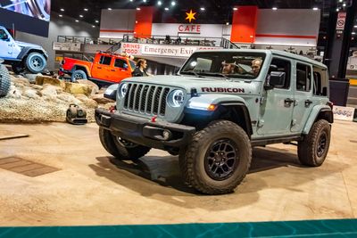 2023 Jeep Wrangler 4-Door Hardtop in Earl Clear-Coat paint
