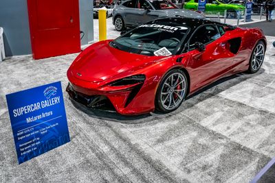 McLaren Artura SuperCar
