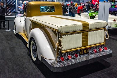 1937 Ford FoMoCo Freighter Ford Deluxe