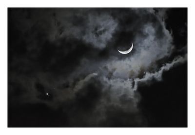 Jupiter next to the Moon 