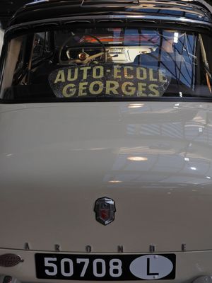 Simca Aronde Motoring school vehicle