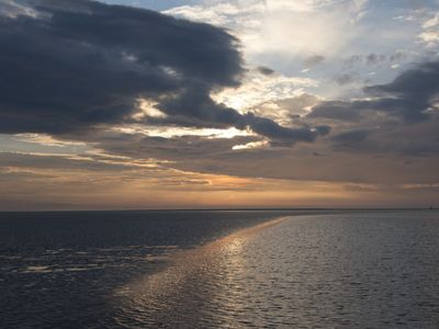 Bay at Mont Saint-Michel - rising tide