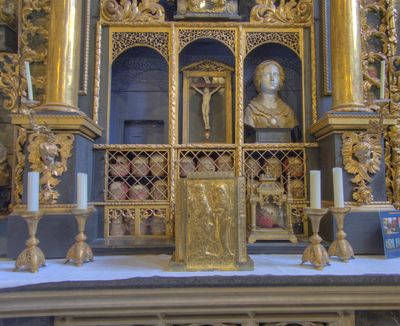 St Ursula - bone chapel - altar HDR