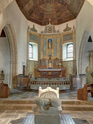 Saint Lunaire - Vieille Eglise - 11th century HDR