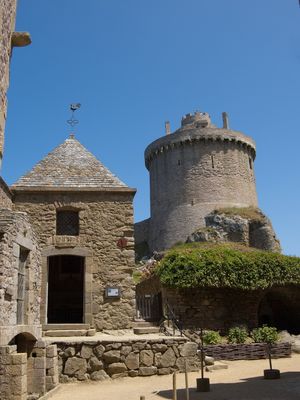 Fort La Latte - Chteau de La Roche Goyon - chapel and watch tower
