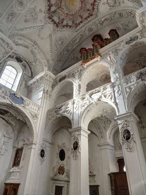Jesuitenkirche - magnificent craftsmanship HDR