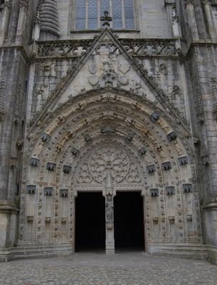 Cathdrale St Corentin - main west entrance