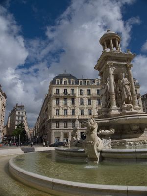 Fountain - Place des Jacobins