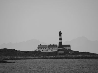 Landegode lighthouse - BW