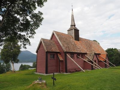 Kvernes stave church