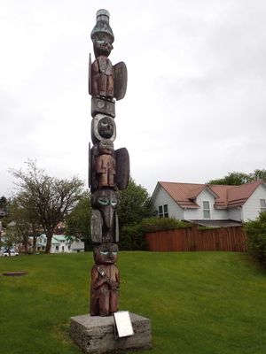 Totem poll