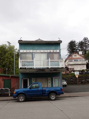 Wrangell - Pick up larger then house