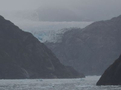 Tracy Arm - looming glacier