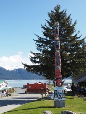 Museum and Lighthouse bar
