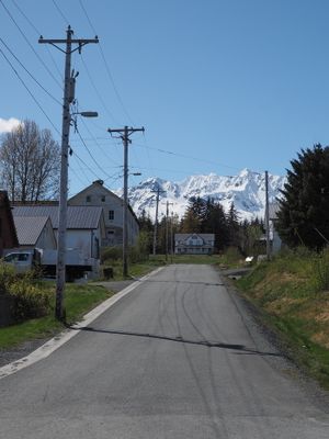 Road leading up to Fort Seward