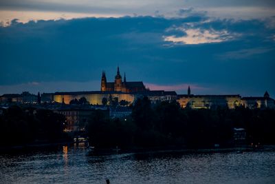IMG_7988_1.jpg