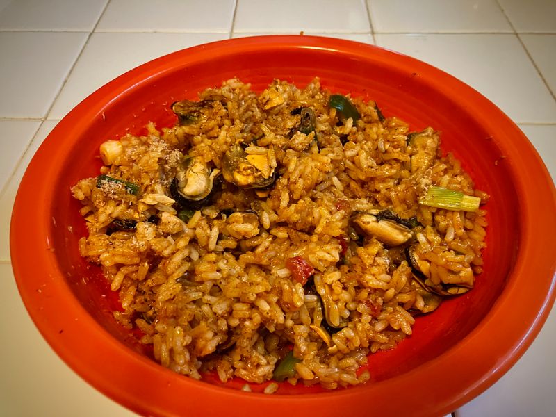 Spicy Mussels and Rice